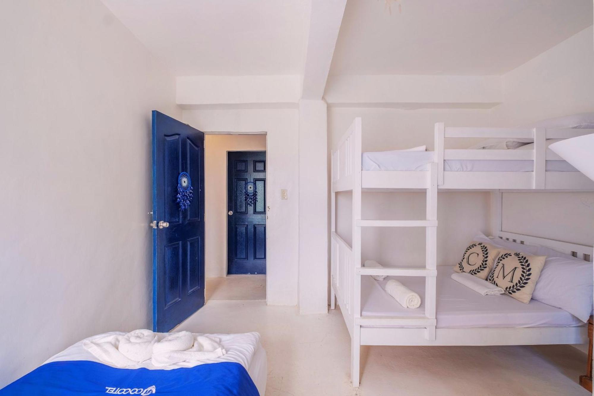 Club Monet Beachfront Resort By Cocotel Cabangan Quarto foto